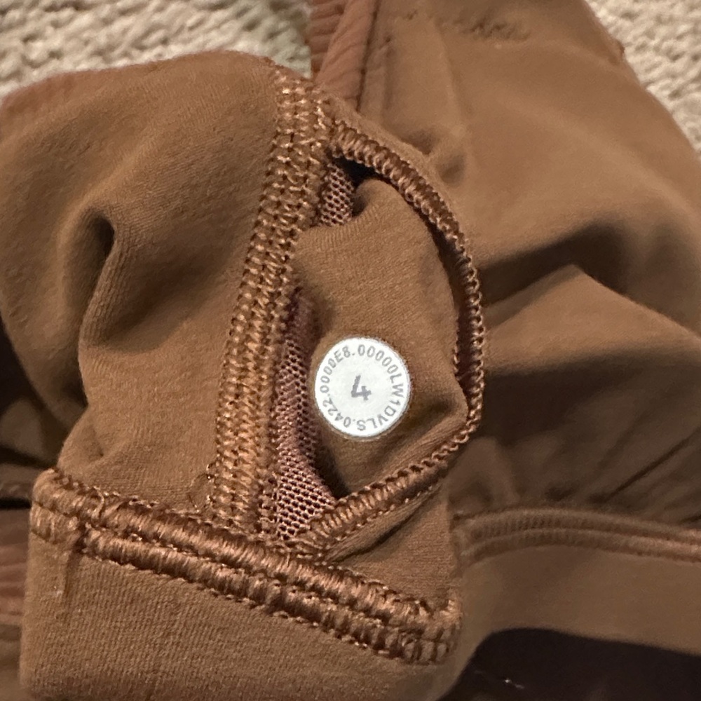 Align Ribbed Tank Top - Picture 4 of 5